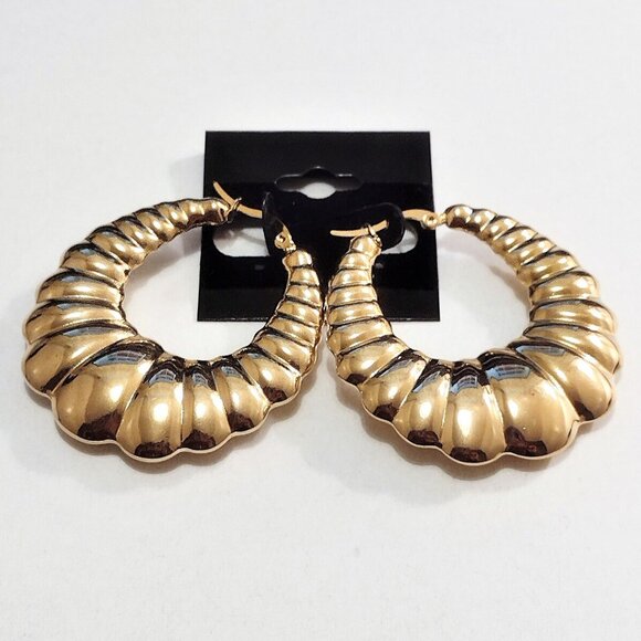 45mm Shrimp Hoop Pierced Earrings Gold Scalloped Graduated Oval - Picture 2 of 5